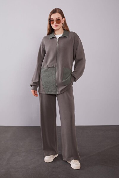 Levidor Khaki Self-Patterned Collared Double Suit