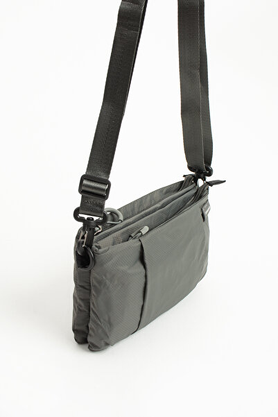 Linata Sanmorris Kadın 4 Bölmeli Paraşüt Kumaş Ayarlanabilir Çapraz Askılı Çanta