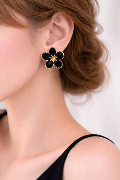 Glamluxe أقراط من الفولاذ المطلي بالمينا