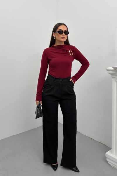 AKD Atelier Women's Trousers Buttoned Pleated Detailed Double Pockets Wide Le...