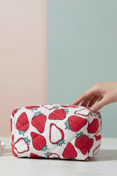 Bestway ve Diğeri Quilted Strawberry Patterned Makeup Bag |   Daily & Travel ...