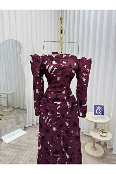 4LINA Jouri's embroidered dress