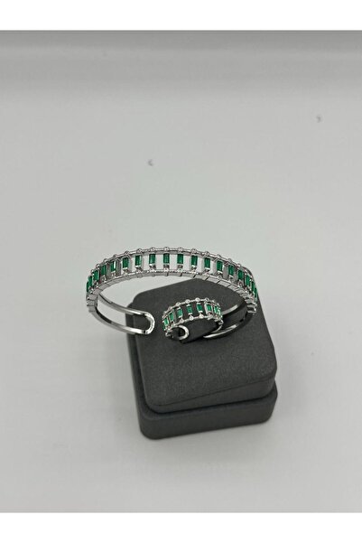 Treasures A jewelry set consisting of a bracelet and a ring