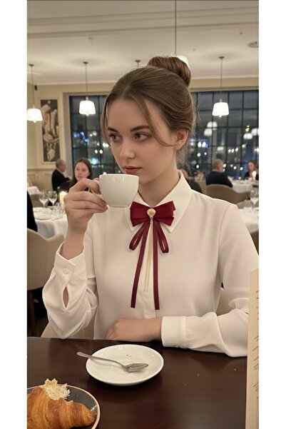 LO ADORO Vintage Victorian and Bee Detailed Brooch Women's Tie Bowtie Elizabe...