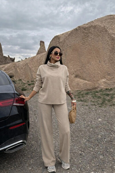 BEGBOR COLLECTİONS Women's Beige Soft Textured Knitwear Set – High-Neck Sweat...