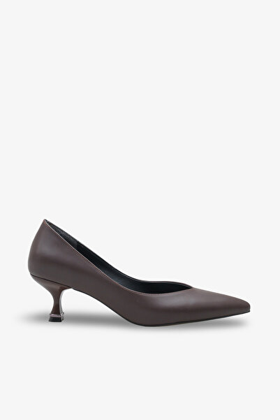 İNNABUTİKK Γυναικεία παπούτσια με τακούνι και μυτερή μύτη Driya - Καφέ