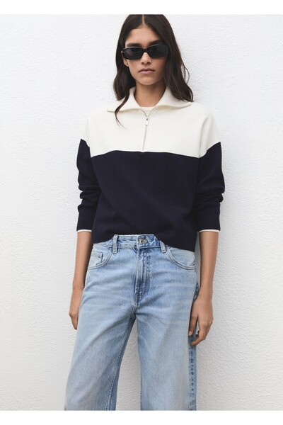 MANGO Woman Dik yakalı iki renkli kazak