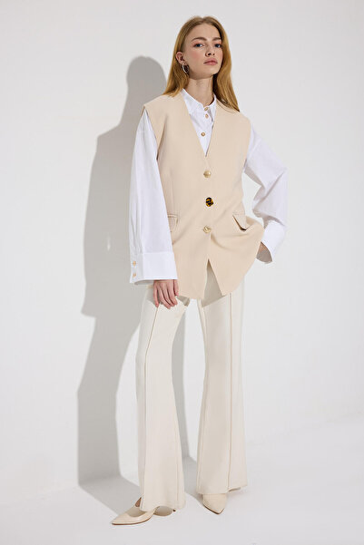 Touché Privé CREPE VEST WITH BUTTON DETAIL