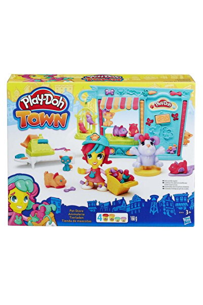 Hasbro PD Town Pet Shop Set for children aged 3 and over