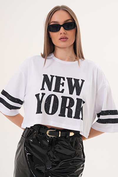 ŞİMAL Дамска къса тениска с детайлен принт - 260050