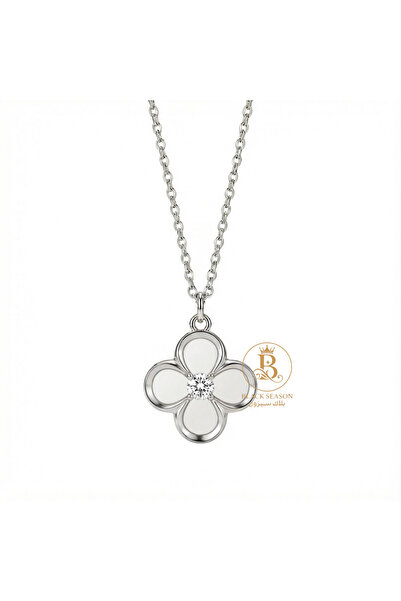 Black Season Lucky necklace with mother-of-pearl stones |