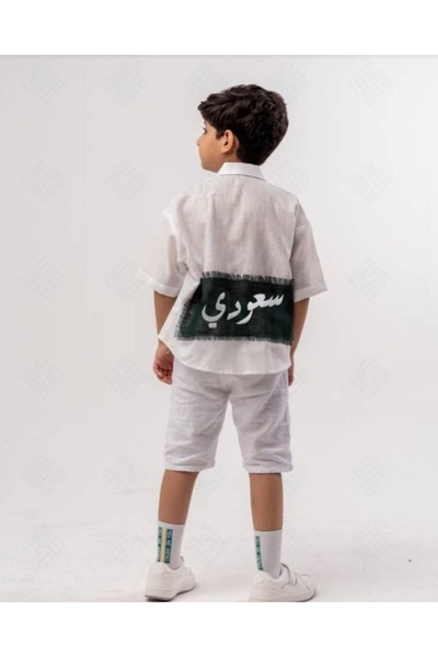 Abaya-AB Shirt and shorts set with short sleeves and embroidered Saudi phrase.