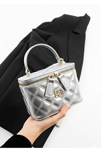 Zealous Embroidered Luxury and Stylish Mesh Chain Hand and Shoulder Bag