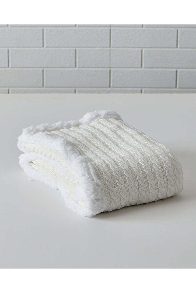 REDTAG بطانية بيضاء صغيرة محبوكة بنسيج مميز