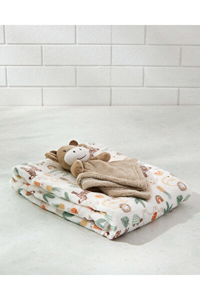 REDTAG بطانية بيضاء من طبقتين مع مناشف صغيرة