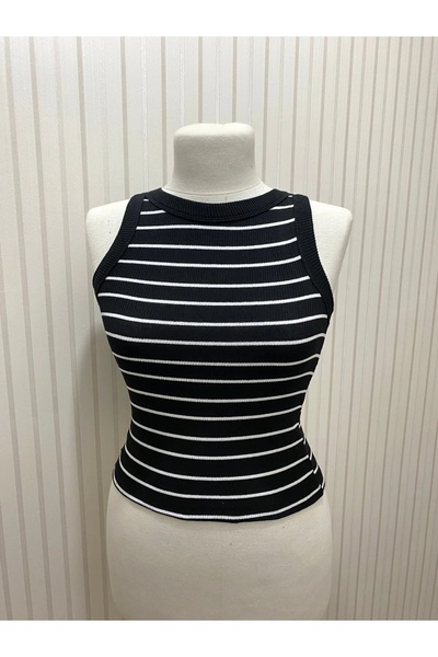 Petek Collection Z*Ra Model Short-Sleeved Ribbed Crop Blouse (45 cm)