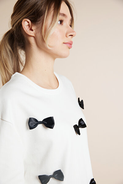 Avrile Bow Detail Circular Neck T-Shirt