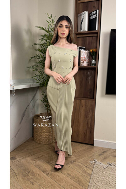 Warazan A soft dress with pleats and crystals