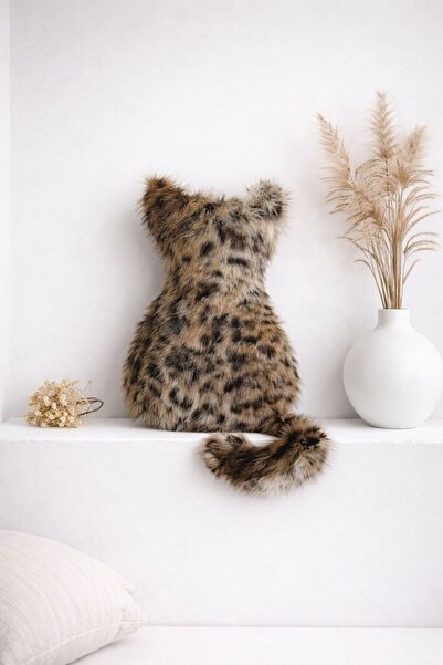 Ases Design Leopar Desenli Kedi Figürlü Dekoratif Kırlent – Tüylü Kumaş