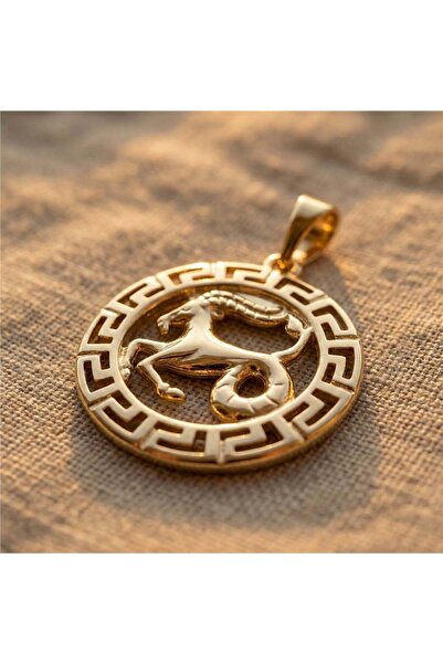 Zeino Oğlak Burcu Antik Desenli Kolye Ucu - 14k Altın Rengi Kaplama, 2,5 cm çap