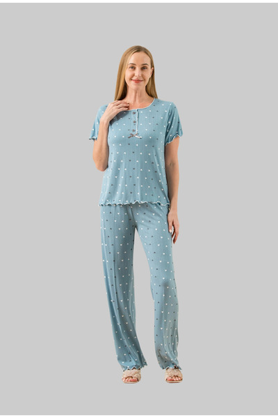 MSBB A gorgeous pajama set featuring an attractive design and a calming blue ...