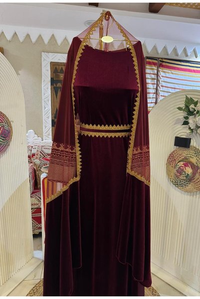 Sukar Two-tone velvet jalabiya from Sukkar