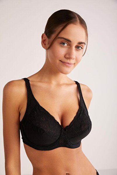 Kom Rosenna Comfortable Strapless Underwire-Free Non-Cupped Non-Support Gathe...