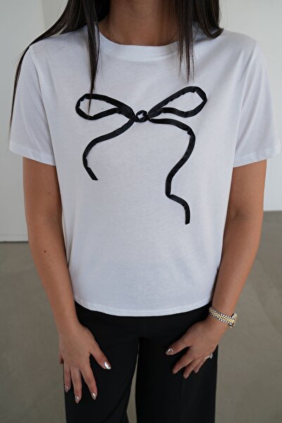 Özge Özgenç Ribbon Detailed Tshirt