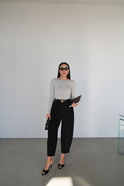 Özge Özgenç Double Pleated Carrot Cut Fabric Trousers