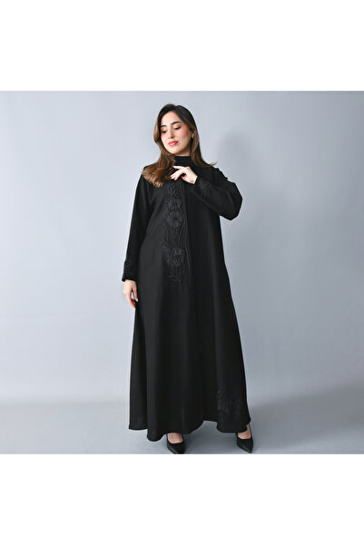HAWRAA ABAYA عباية سوداء انيقة بقصة ربع كلوش مزينة بتطريز راقي