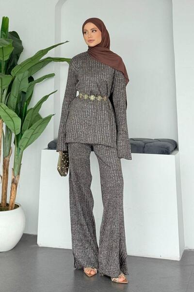 Hazamoda طقم كايلا سيملي باللون البني