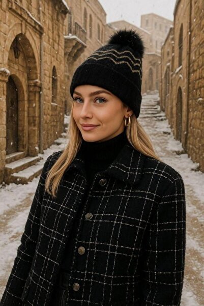 marsel aksesuar Black Beret with Pompom and Stripe Pattern