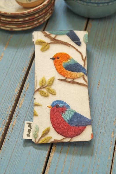 Pirene Bird Tale Gözlük Kılıfı – El Yapımı, Özel Baskı Kumaş