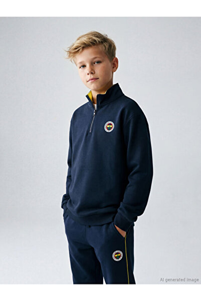 LC Waikiki Sweatshirt pentru băieți cu imprimeu licențiat cu guler Roba, din ...