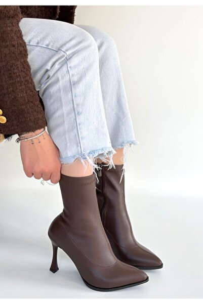 Lisinya Orjen Brown Leather Stretch Heeled Boots - Tygoo