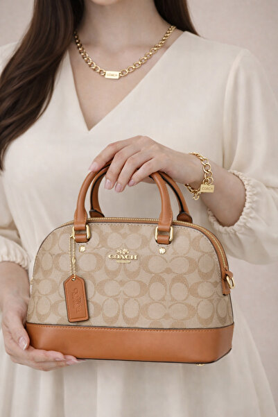 BARAQA Handbag – Honey brown leather details