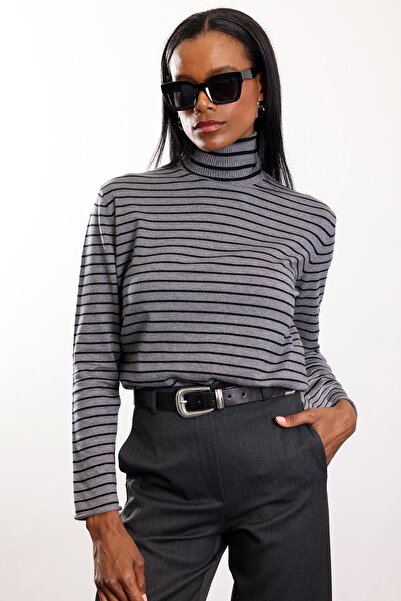 5in1Canpolat Gray Turtleneck Striped Knitwear 261002
