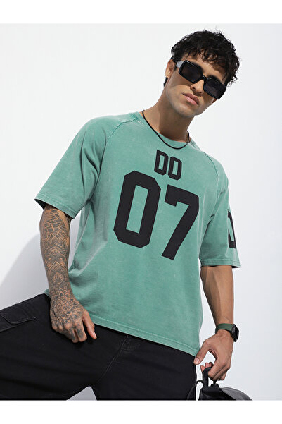 Difference of Opinion By Styli Men Oversized Washed Raglan Sleeve T-Shirt