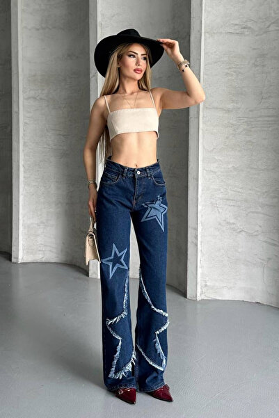 Swana بنطلون جينز نسائي فضفاض مزين بالنجوم - أزرق داكن