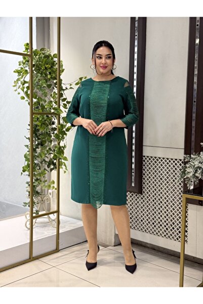 live forever فستان سهرة بتفاصيل مخططة بمقاس كبير