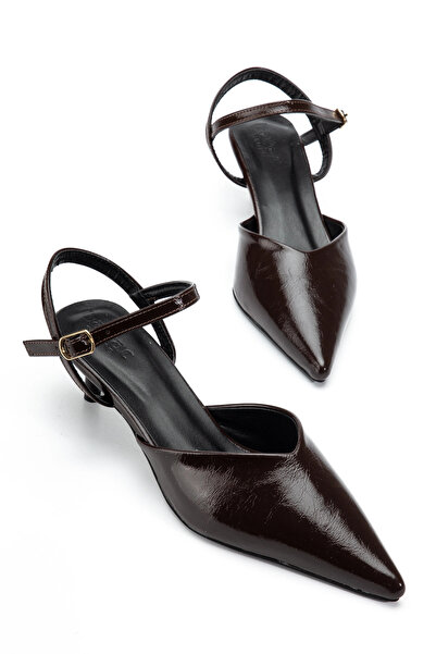 bakacstore Pantofi de damă maro din piele lacuită, cu vârf ascuțit și toc scurt