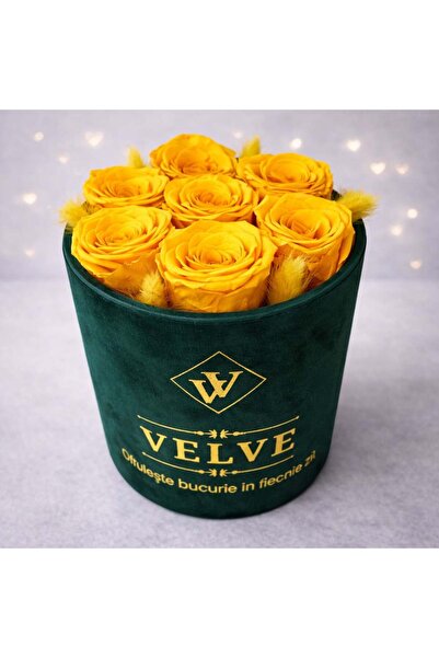 velve Eternal Rose floral arrangement with lagurus and cryogenic roses, in a ...