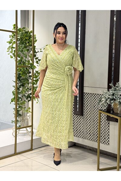 live forever فستان سهرة من الدانتيل ذو ياقة مزدوجة ومقاس كبير