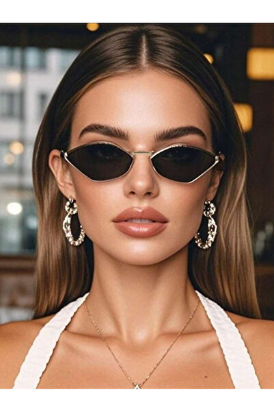 Take Two By Styli نظارات شمسية سوداء ذات تصميم هندسي