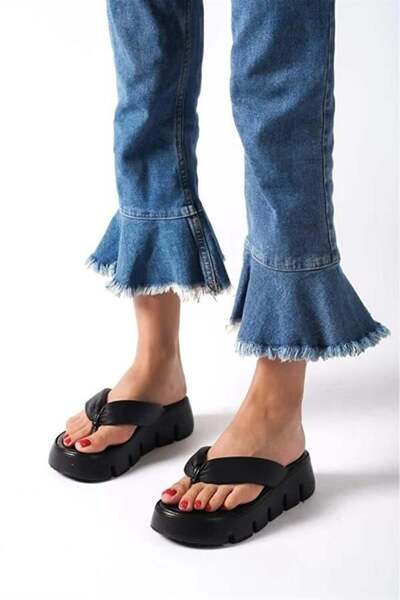 Difolia Kadın Tokyo Siyah Kalın Tabanlı Parmak Arası Terlik