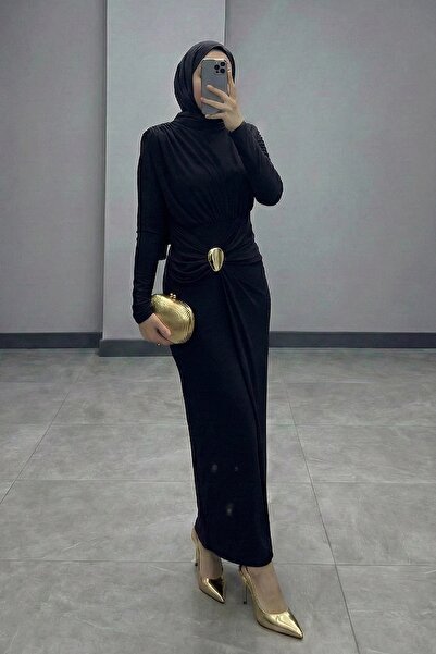 InStyle Brooch Detail Gathered Black Sandy Dress