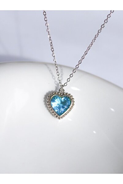 Reorah Collection قلادة على شكل قلب من حجر الزركون الأزرق