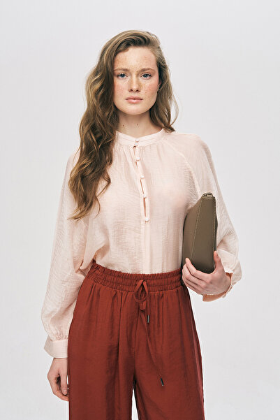 Orfeo Negro Women's Judge Collar Button Detailed Solid Color Chiffon Shirt