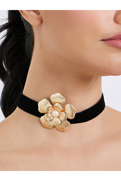 Styli Golden Flower Velvet Choker Necklace