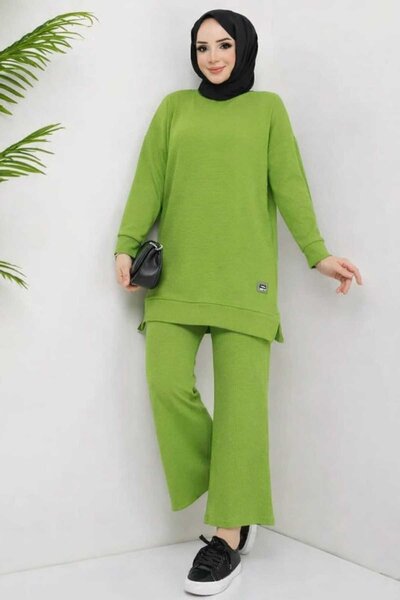 Tesettür Diyarı Tunica cu croială lejeră, cu decolteu rotund, set Hijab - Ver...